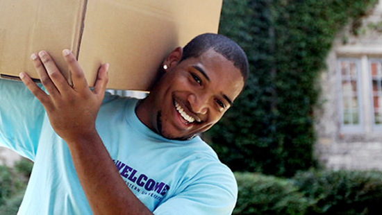 Student helping on Move-In day